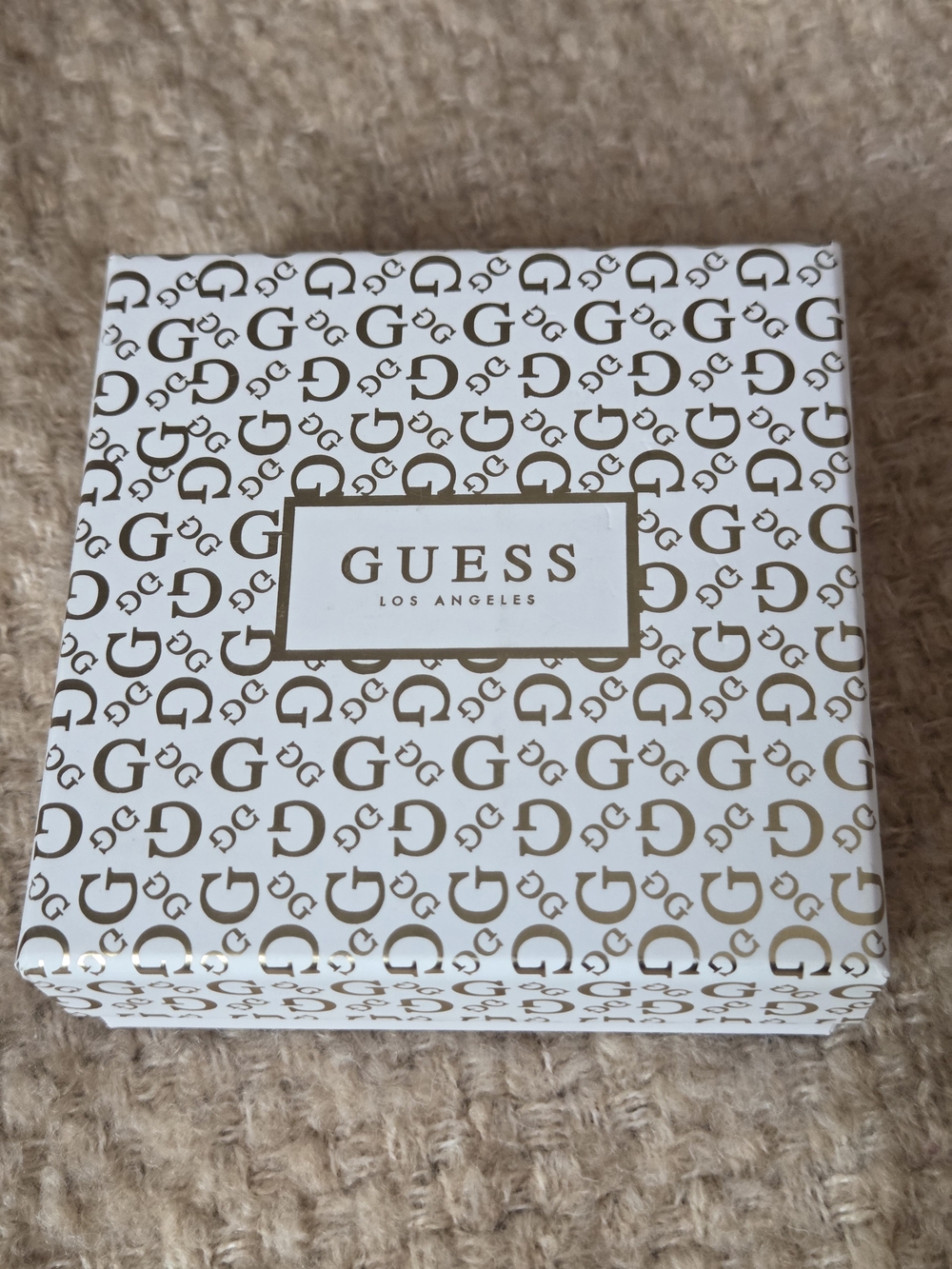 GUESS Gold-Tone Pink Charm Bracelet - Picture 3 of 7